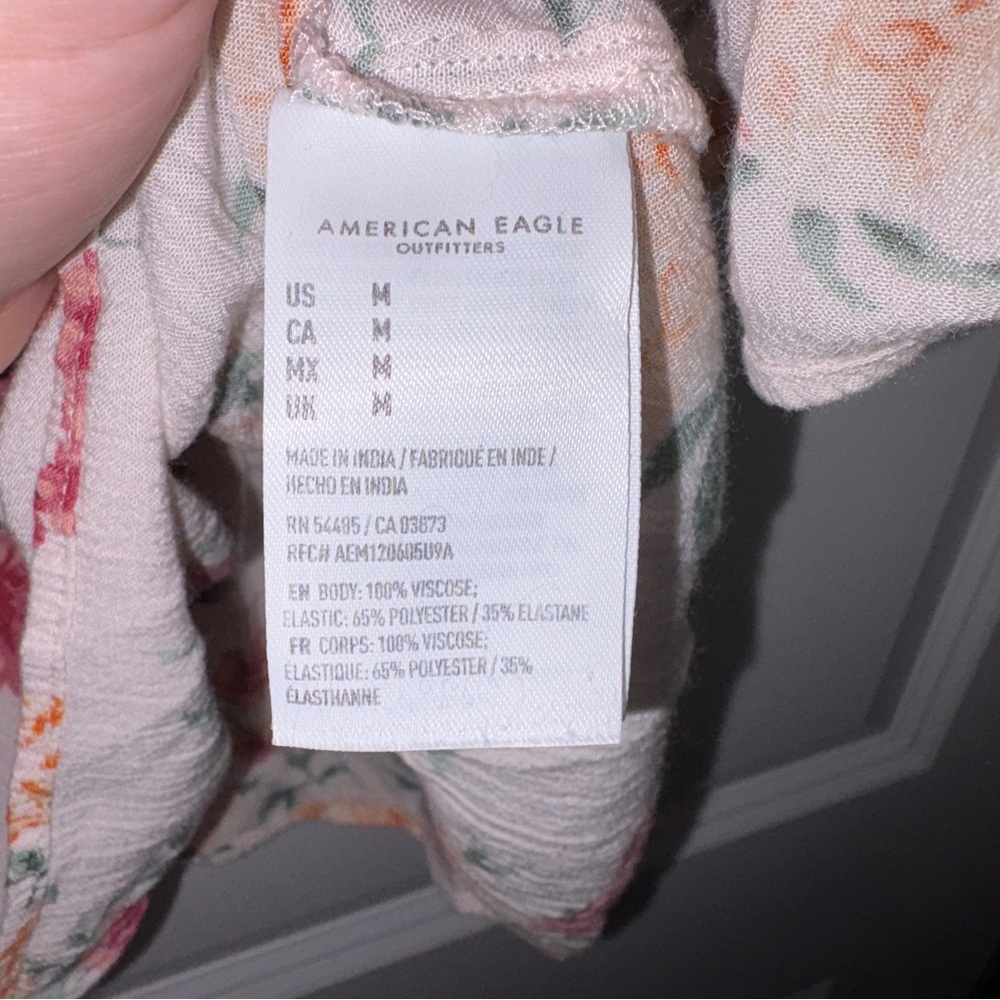 Women’s American Eagle Outfitters Multicolor Floral Smocked Tank Top Size: M - Picture 5 of 5